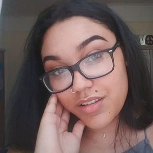 Meet your Posher, Lexis